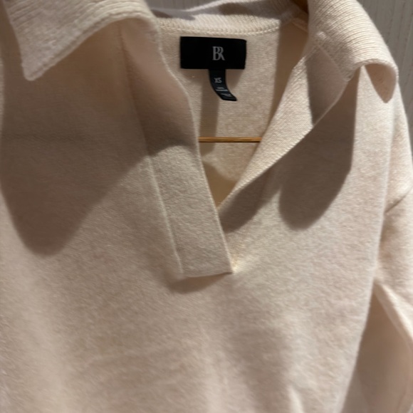 Banana Republic Cashmere Sweater - Picture 3 of 4